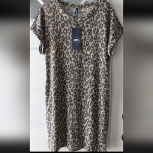 IWOLLENCE Leopard Dress - Size Small - NWT